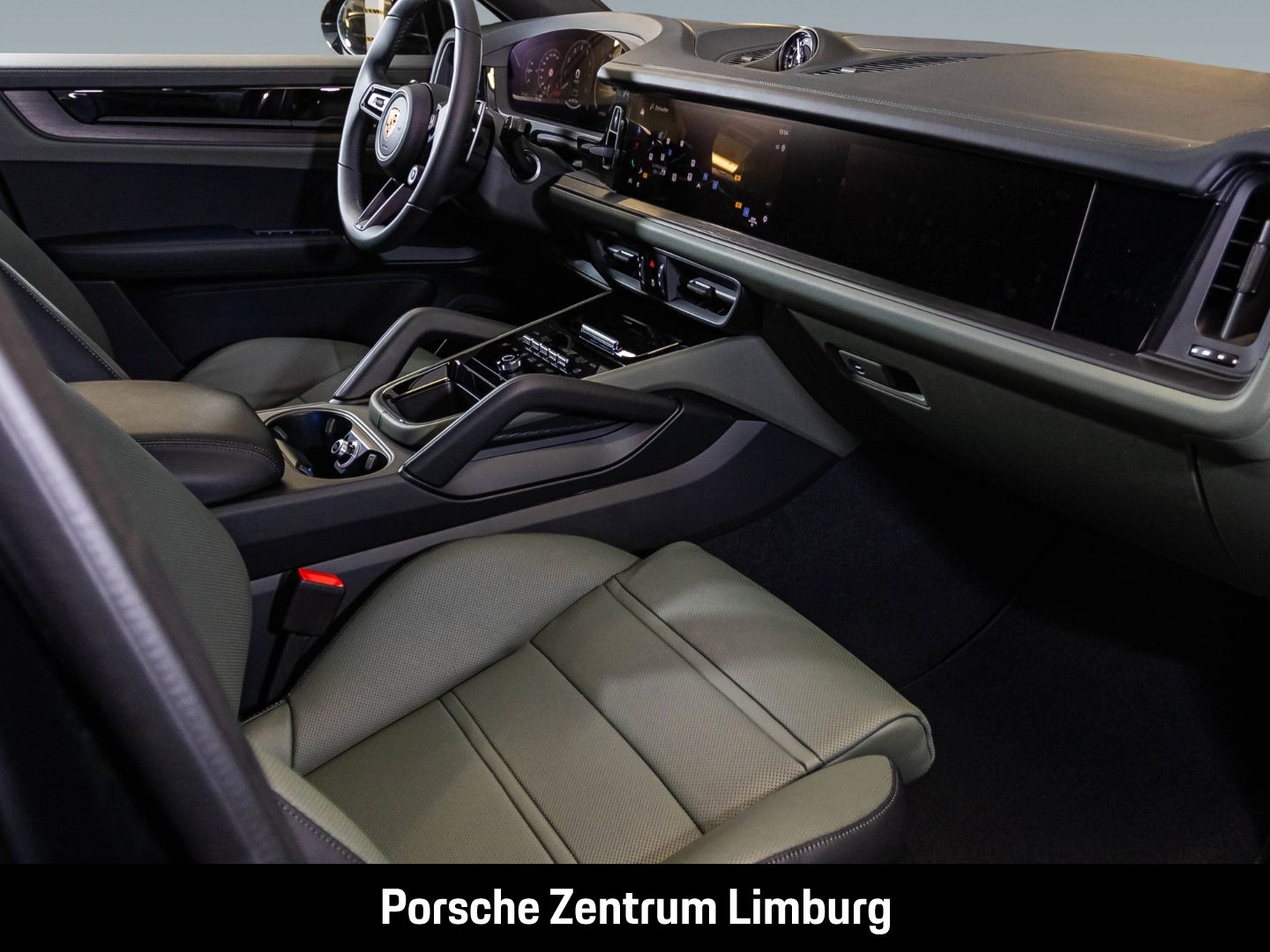 Porsche Cayenne E-Hybrid Coupe Black Edition Burmester