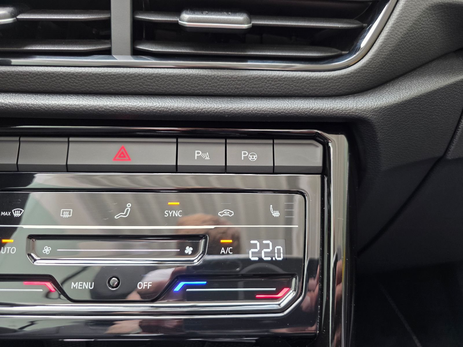 Volkswagen T-Roc R-Line Black - Samsaru's Car Outlet