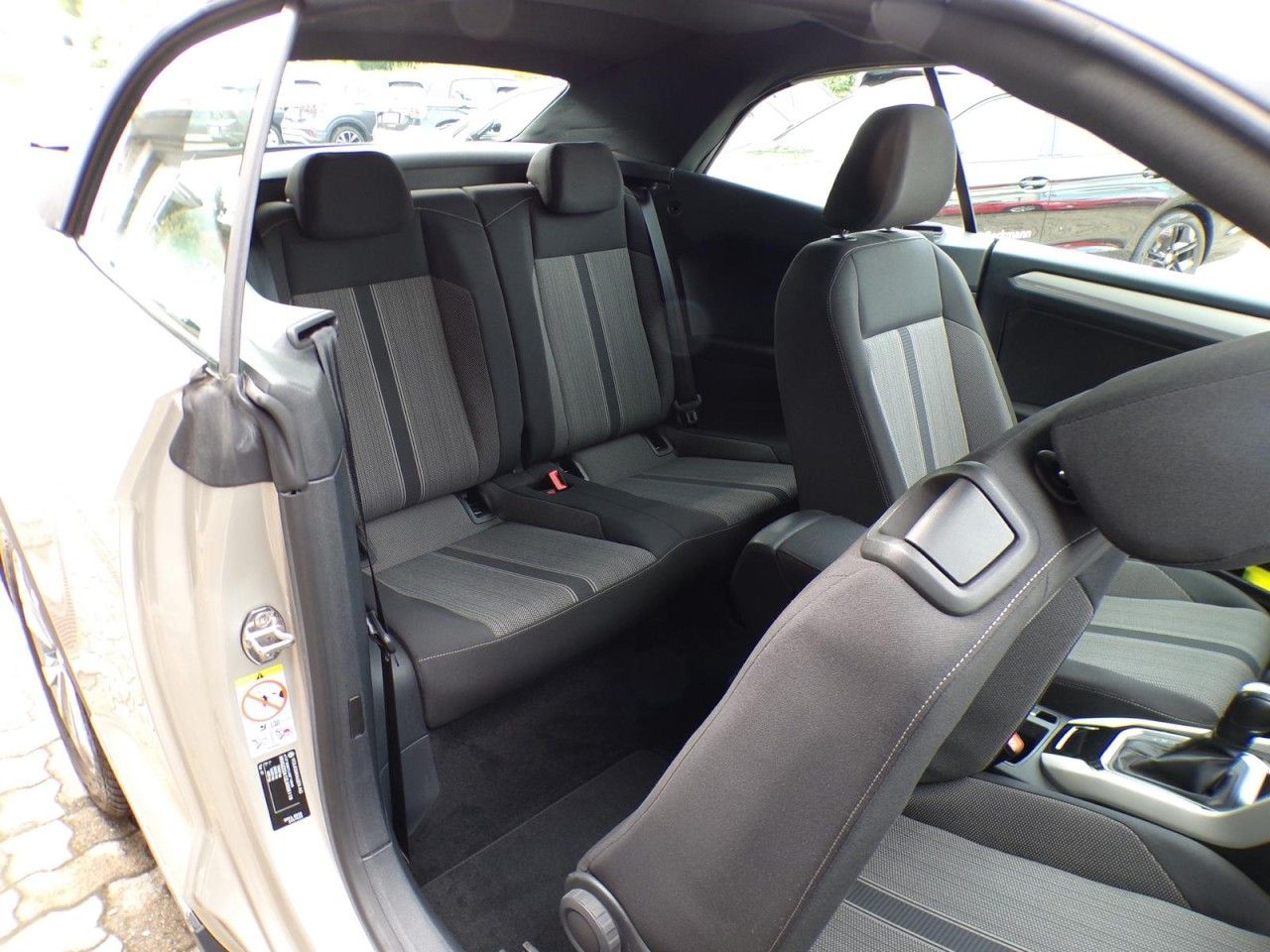 Volkswagen T-ROC CABRIOLET 1.5 TSI - Samsaru's Car Outlet