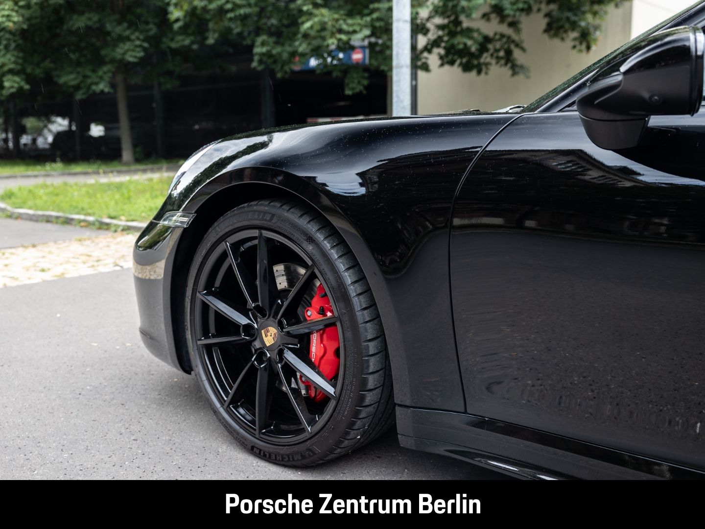 Porsche 992 911 Targa 4S BOSE Sportabgas SportDesign LED
