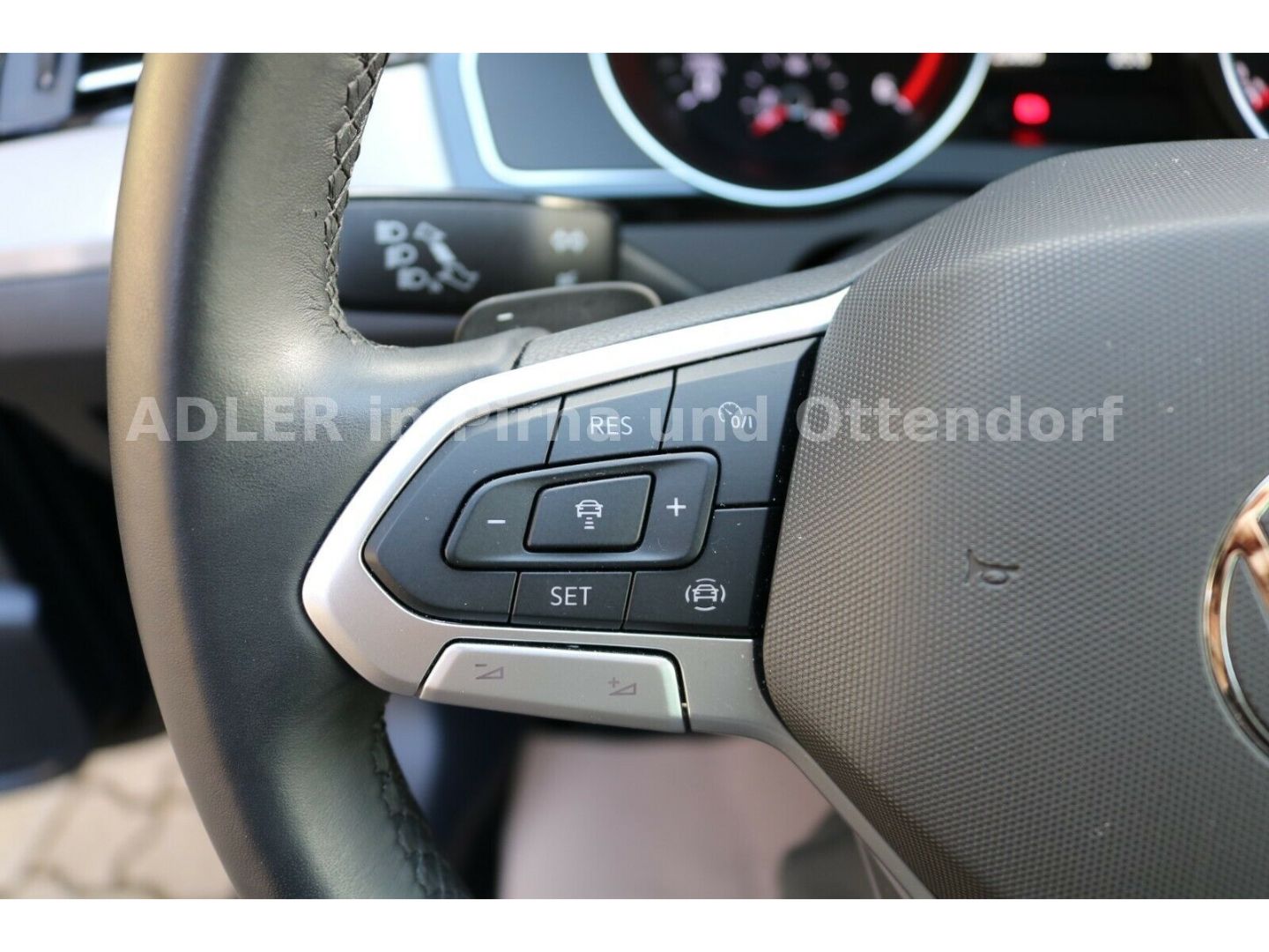 Volkswagen Passat 2.0 TDI DSG - Samsaru's Car Outlet