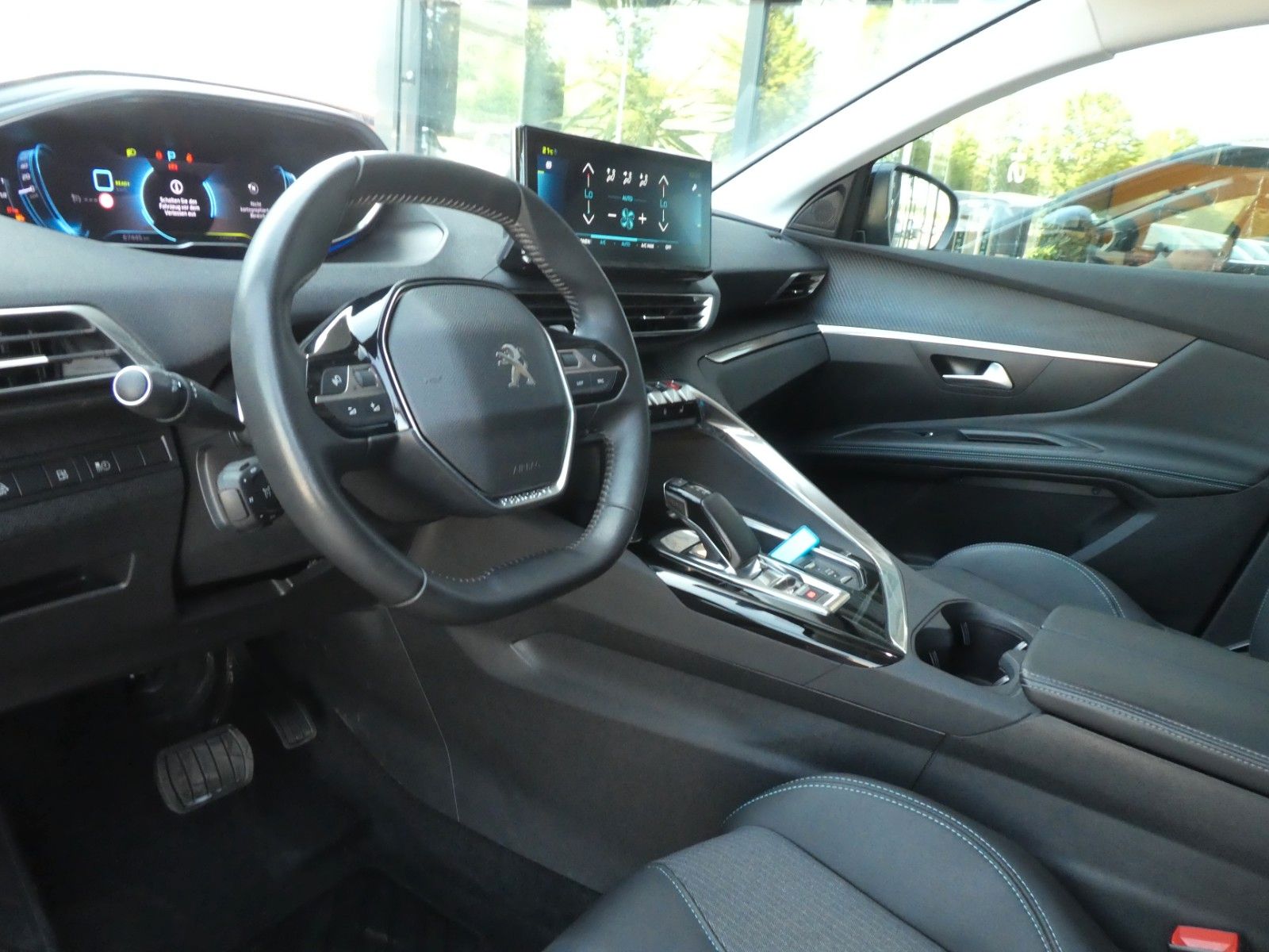 Peugeot 3008 Hybrid 225 Allure, Kamera, Klima, Navi, SHZ