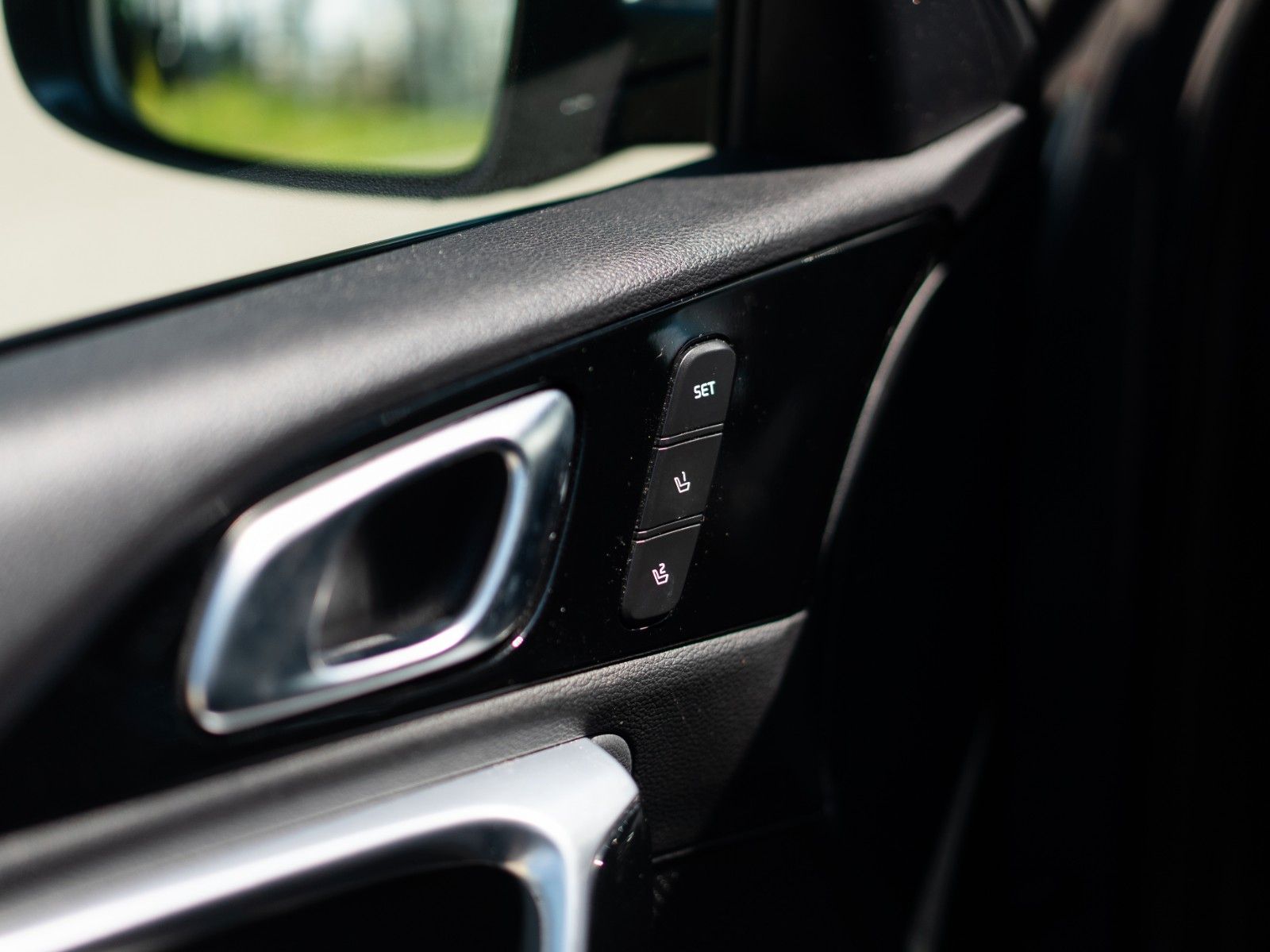 Kia Ceed Platinum Edition - Samsaru's Car Outlet