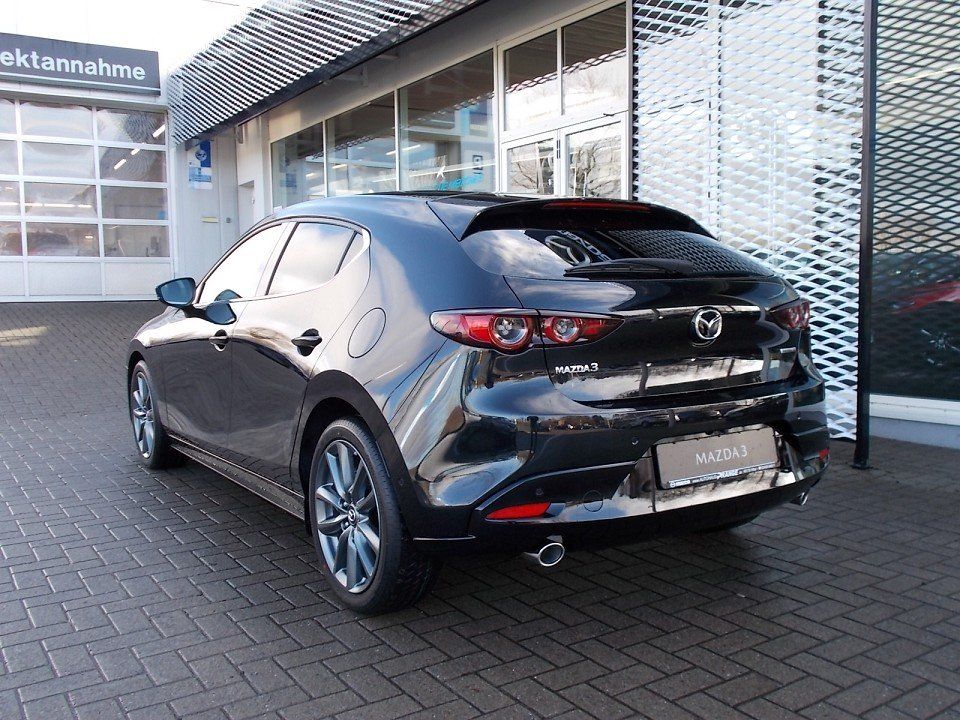 Mazda 3 Exclusive-Line X-186 AT DASO DESI NAVI ACAA SH