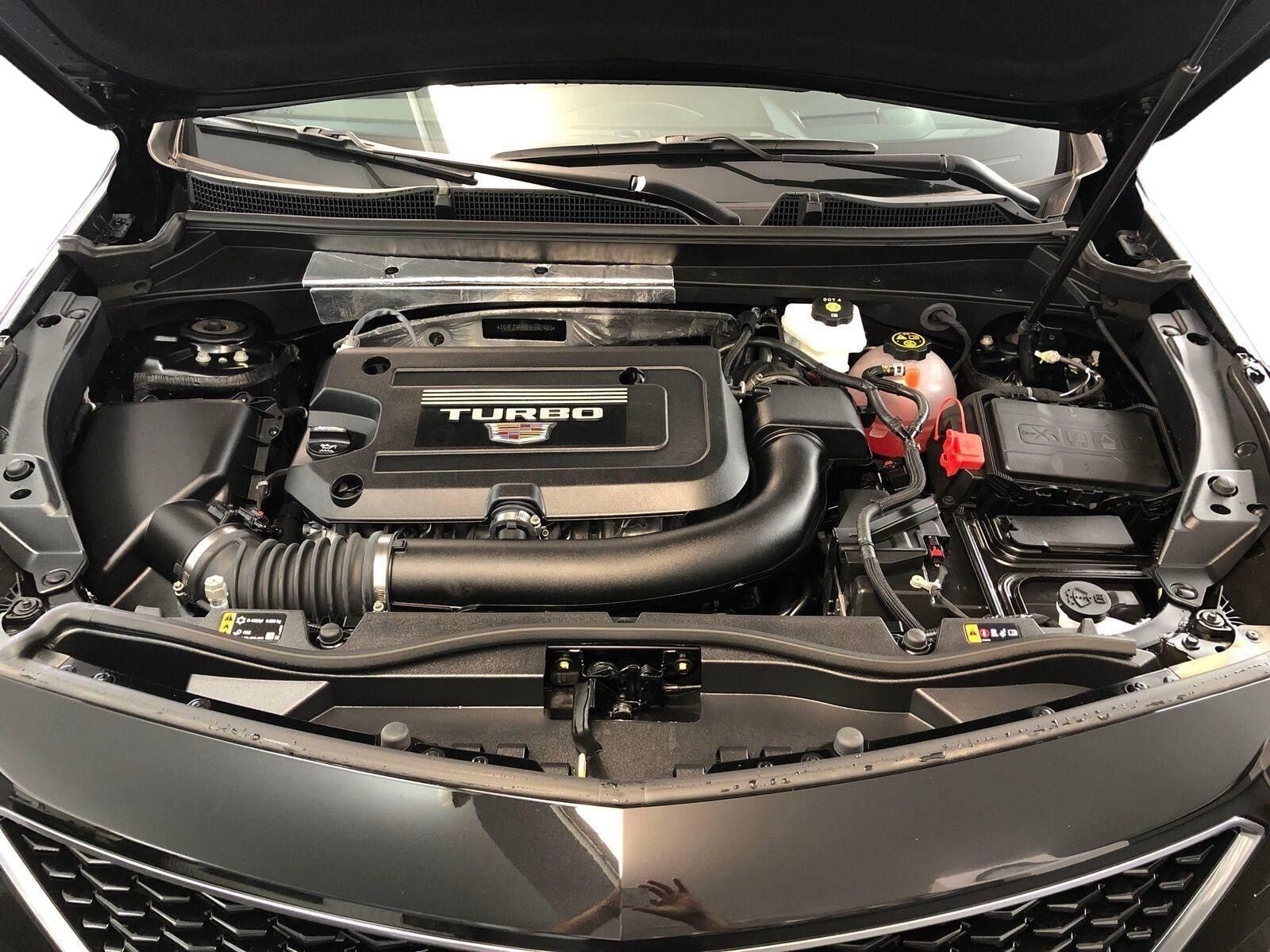 Cadillac XT4 2.0 T Sport AWD AHK*RFK*Schiebedach*HUD*LED
