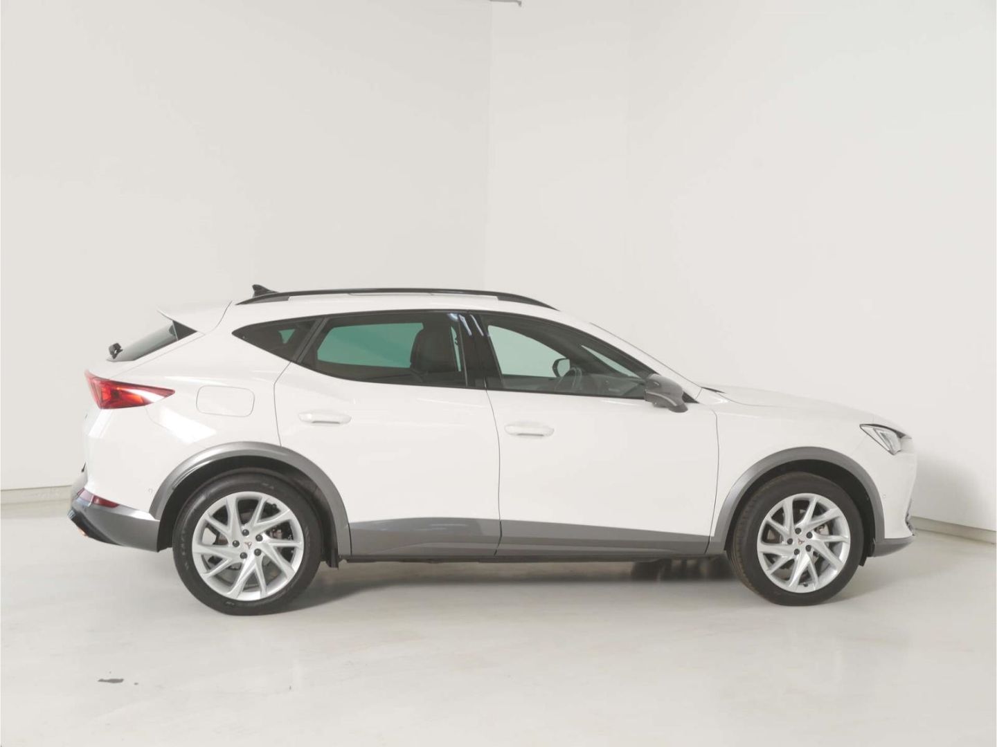 Cupra Formentor 1.4 DSG e-Hybrid AHK/P-Dach/NAV/RFK/SH