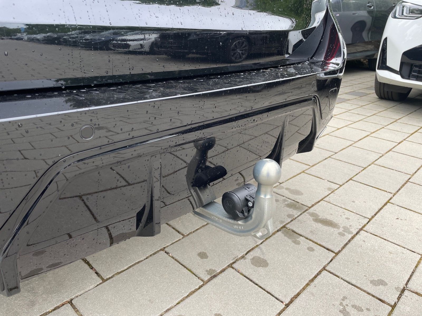 BMW 330e xDrive Tou M-Sport 360° ACC AHK AUT H/K Alc