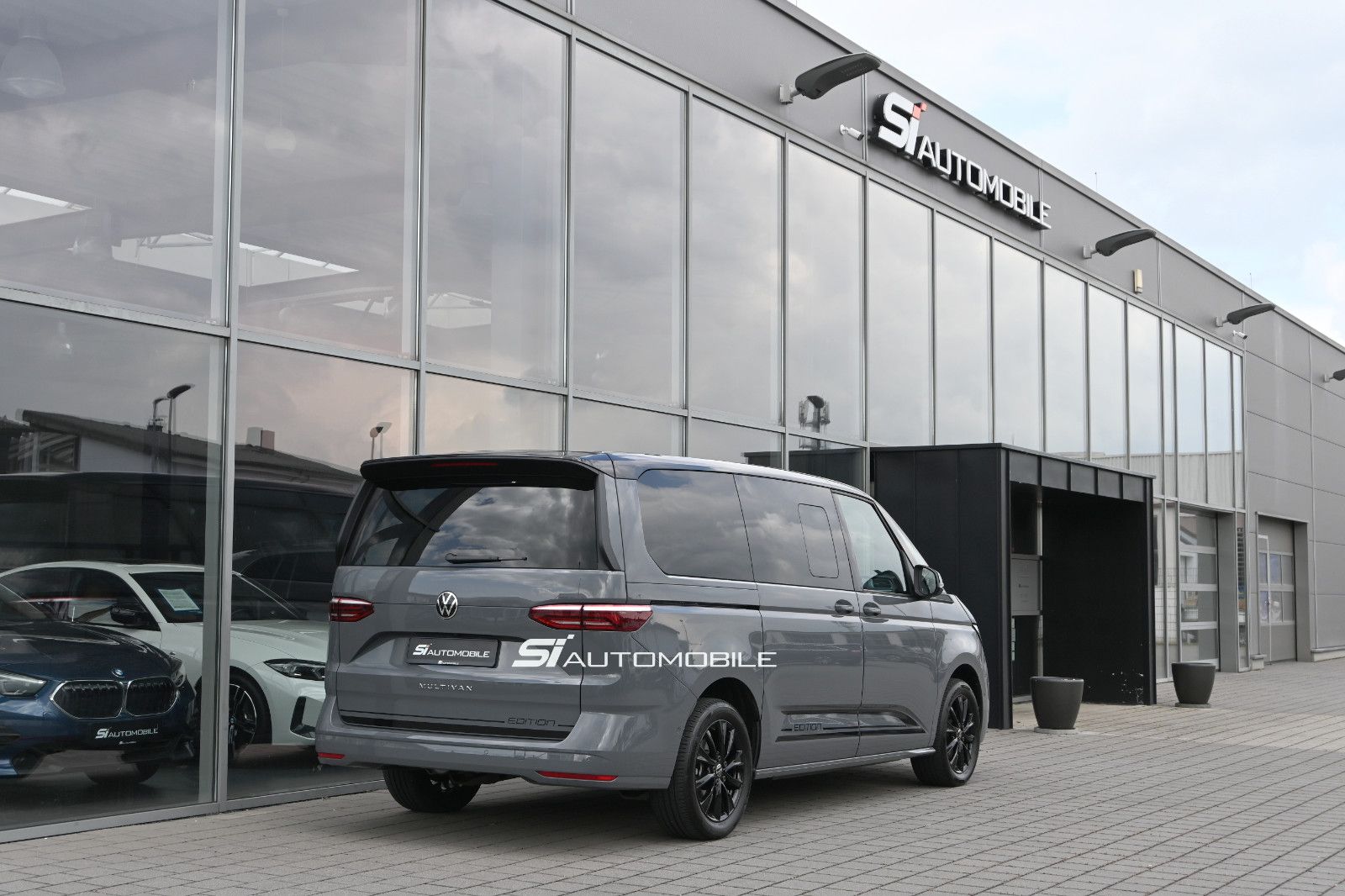 Volkswagen T7 Multivan 2.0 TDI DSG Edition - Samsaru's Car Outlet