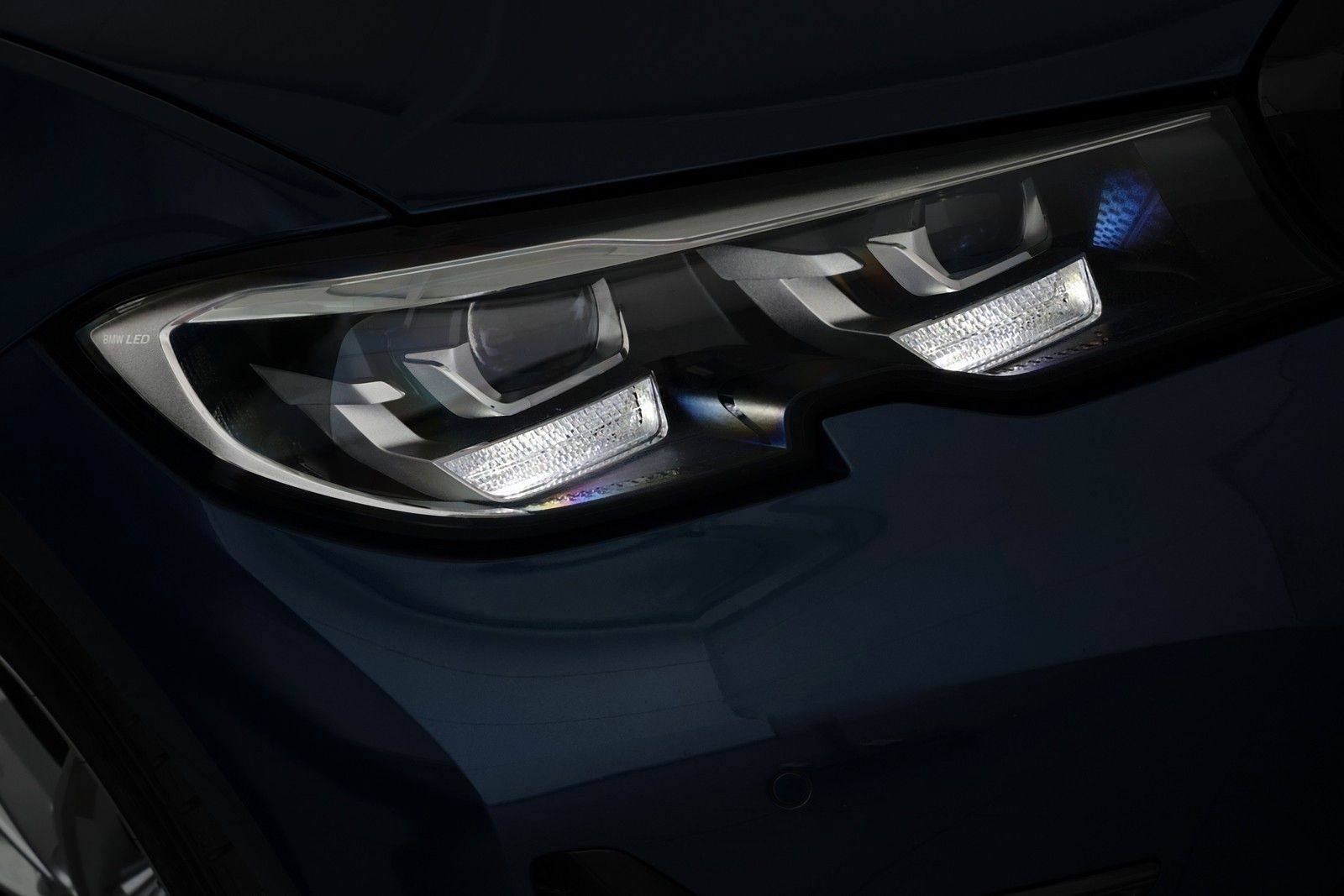 BMW 320d xDrive Touring - Samsaru's Car Outlet