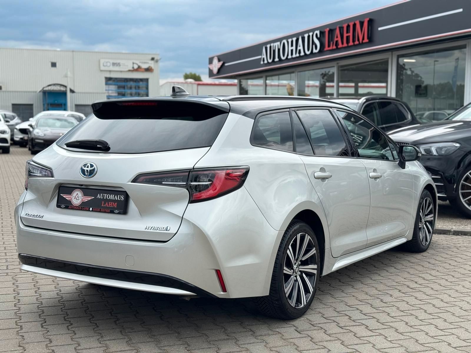 Toyota Corolla Touring Sports Hybrid Business Edition - Samsaru's Car Outlet