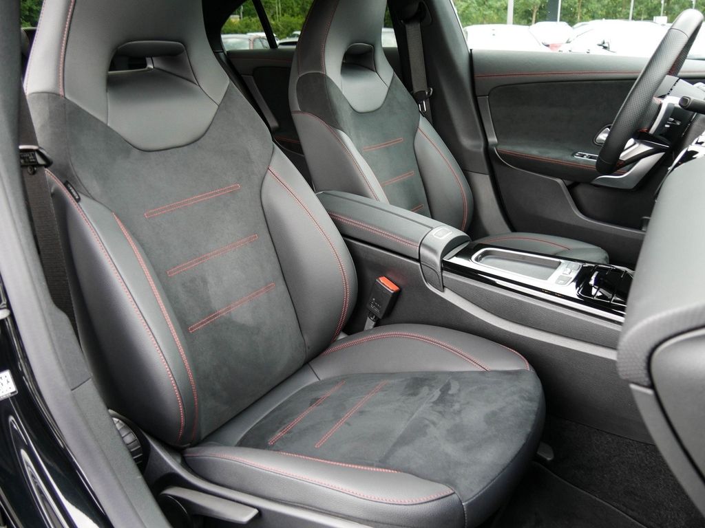 Mercedes-Benz CLA 220 4MATIC Coupé - Samsaru's Car Outlet