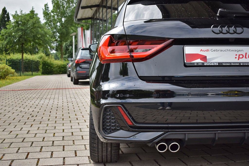 Audi A1 Sportback 40 TFSI S-line - Samsaru's Car Outlet