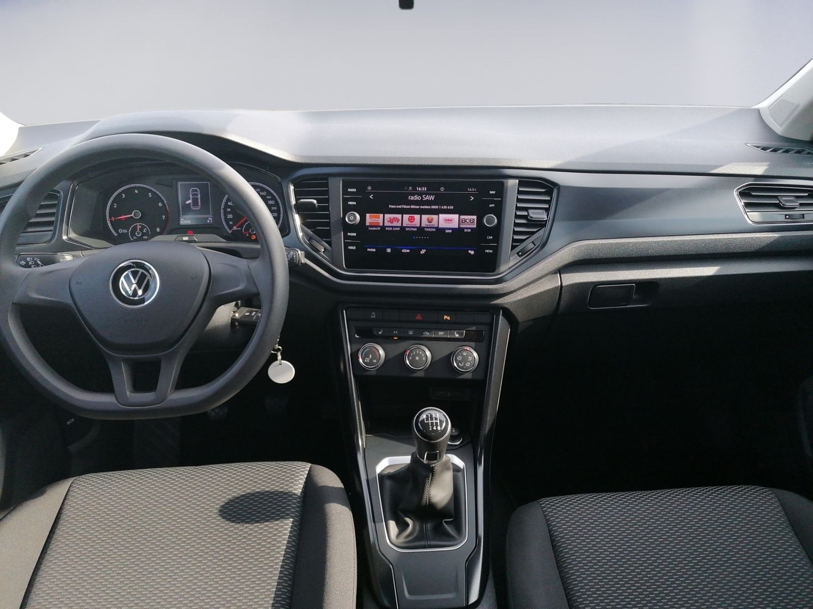 Volkswagen T-Roc 1.0 TSI - Samsaru's Car Outlet