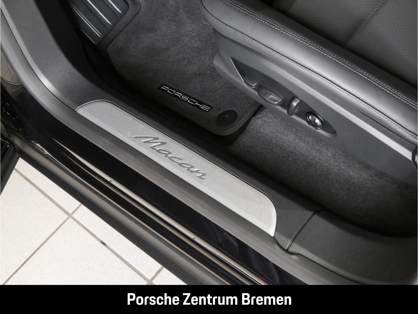 Porsche Macan 4 - Samsaru's Car Outlet
