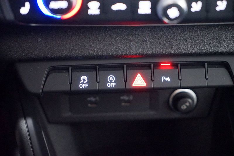 Audi A1 1.5 35 TFSI Sportback S-tronic*Kamera*Navi*DA