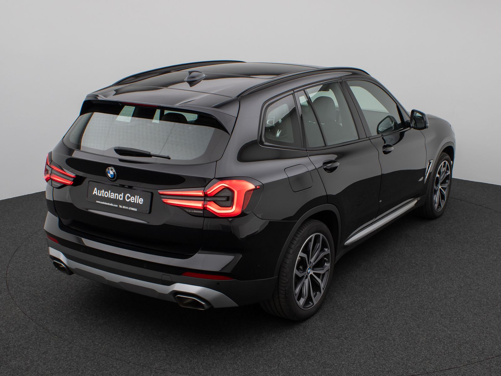 BMW X3 xD30d - Samsaru's Car Outlet