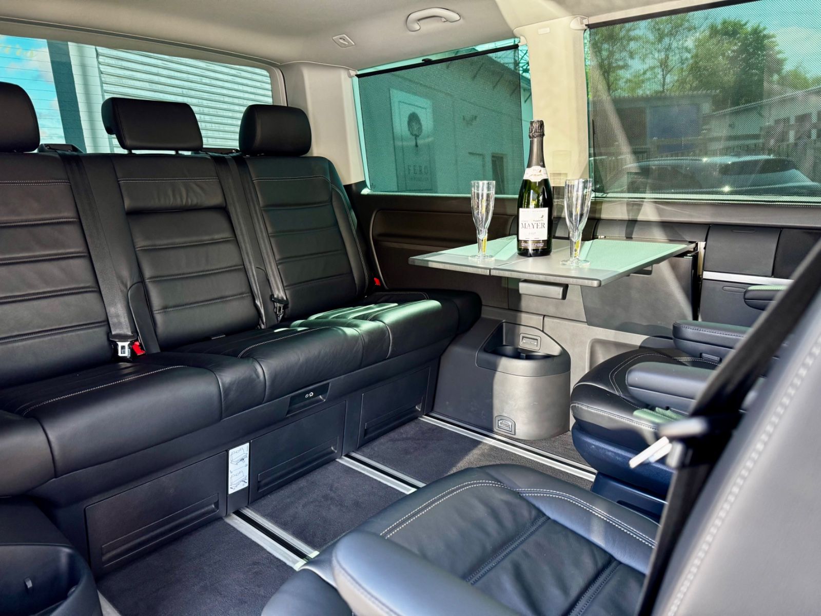 Volkswagen T6 2.0TDI Multivan - Samsaru's Car Outlet