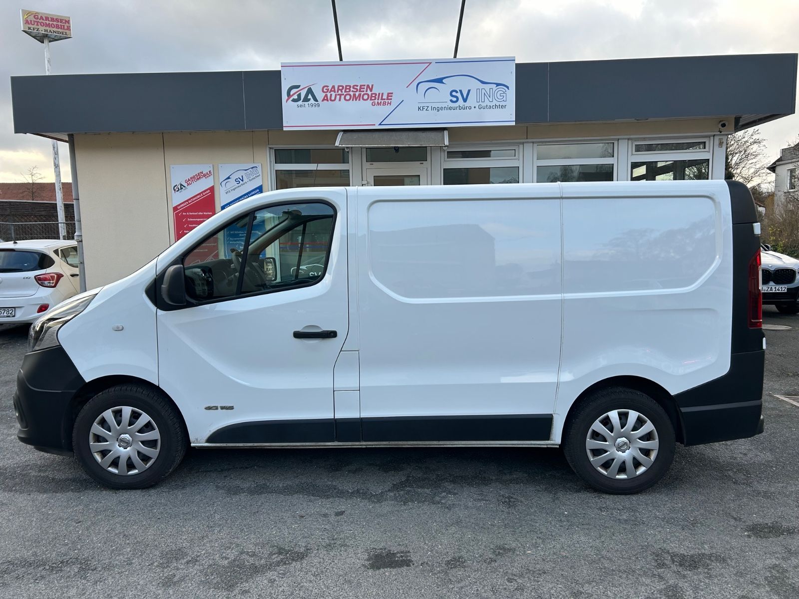 Nissan NV300 2.0 dCi COMFORT - Samsaru's Car Outlet