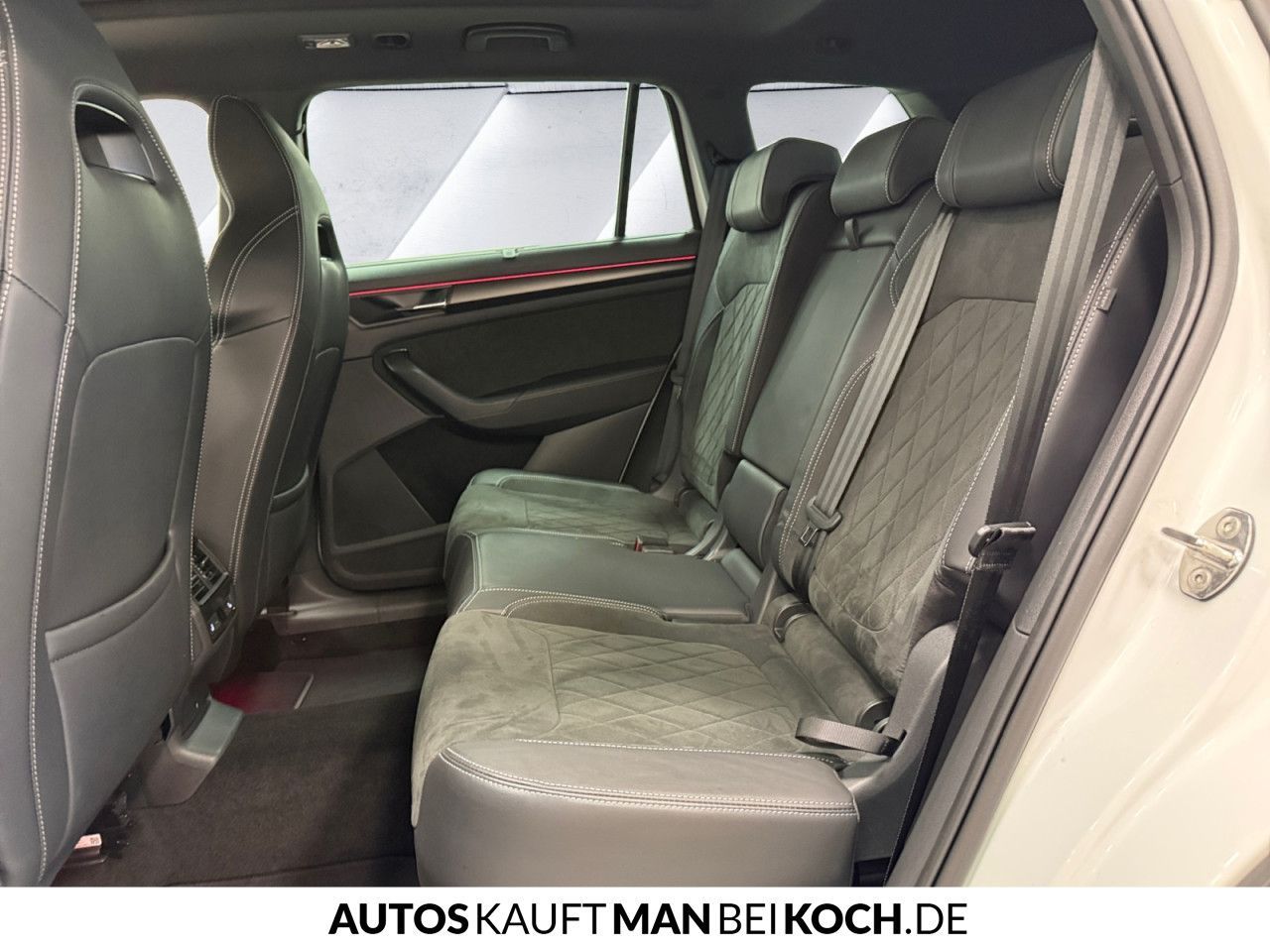Skoda Kodiaq 2.0 TDI DSG 4x4 Sportline PANO AHK CANTON