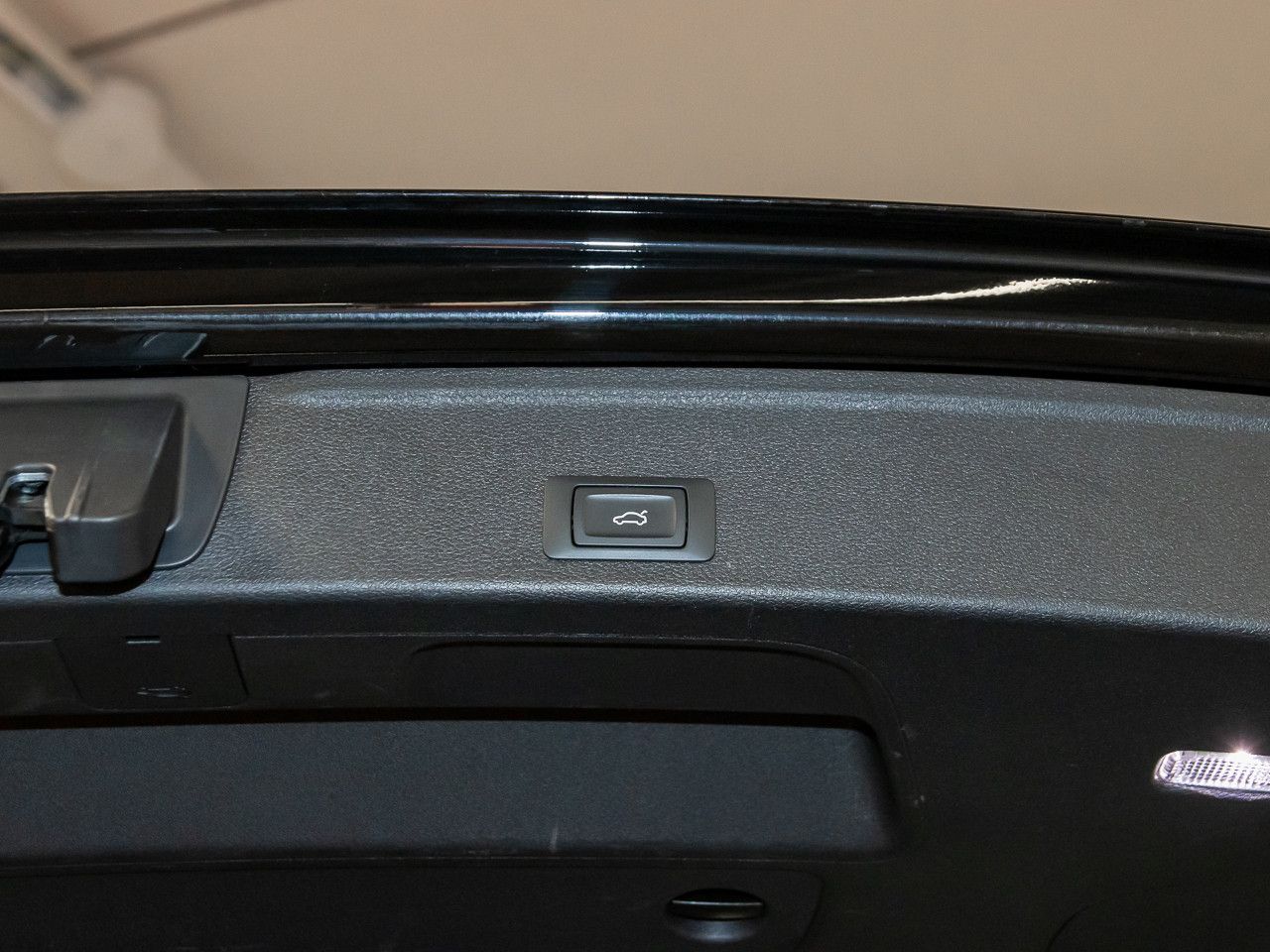 Audi A4 Avant 35 TDI - Samsaru's Car Outlet