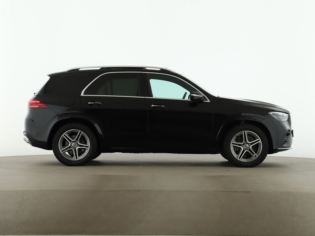 Mercedes-Benz GLE 300 d 4M AMG ADV+ Pano AHK Standhz. Airmatic