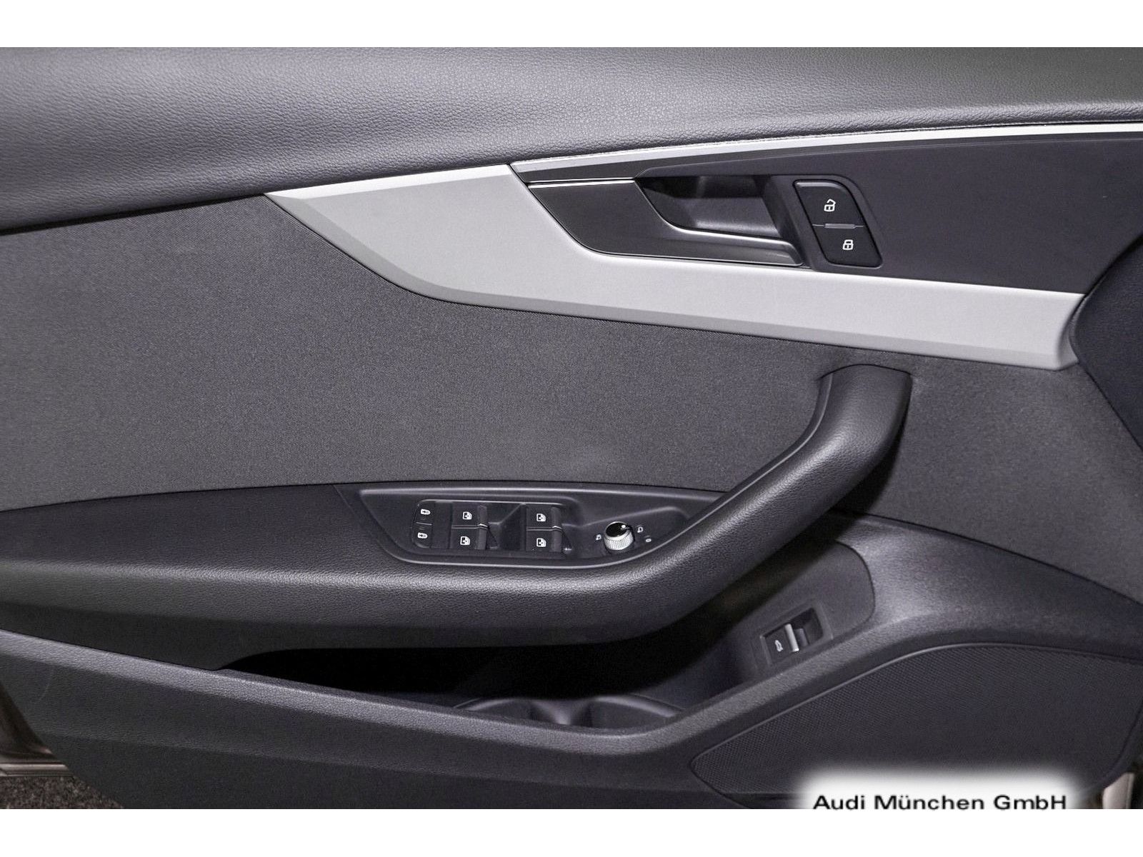 Audi A4 Avant 45 TFSI quattro S tronic - Samsaru's Car Outlet