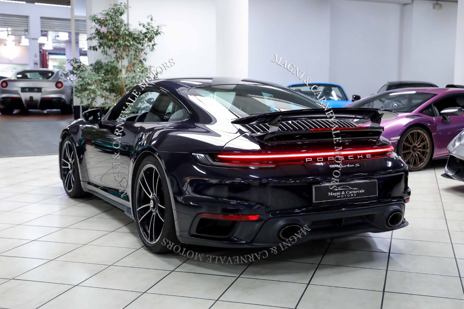 Porsche 992 Turbo S - Samsaru's Car Outlet