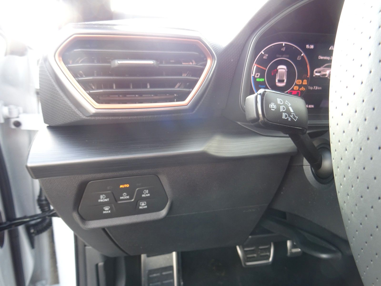Cupra Leon Sportstourer VZ 1.4 e-HYBRID DSG - Samsaru's Car Outlet