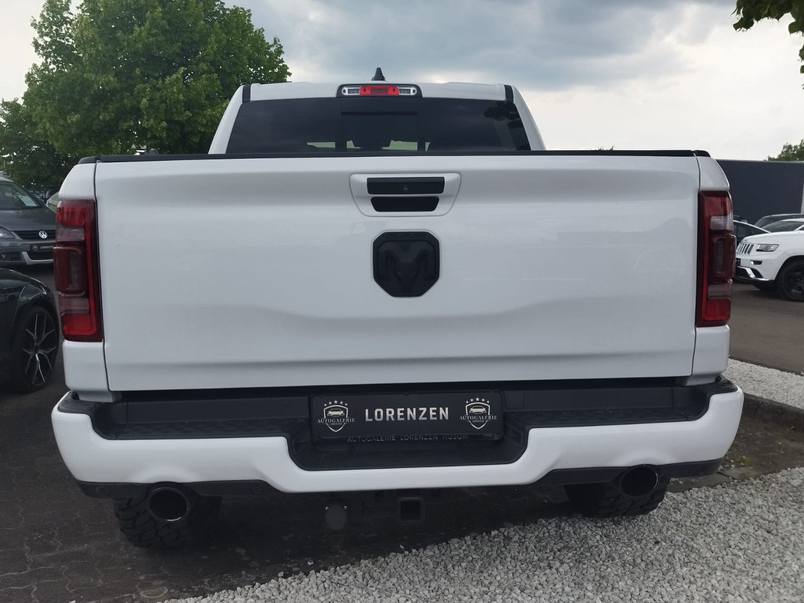 Dodge RAM 1500 Laramie Crew Cab 4x4  Kamera Leder LED