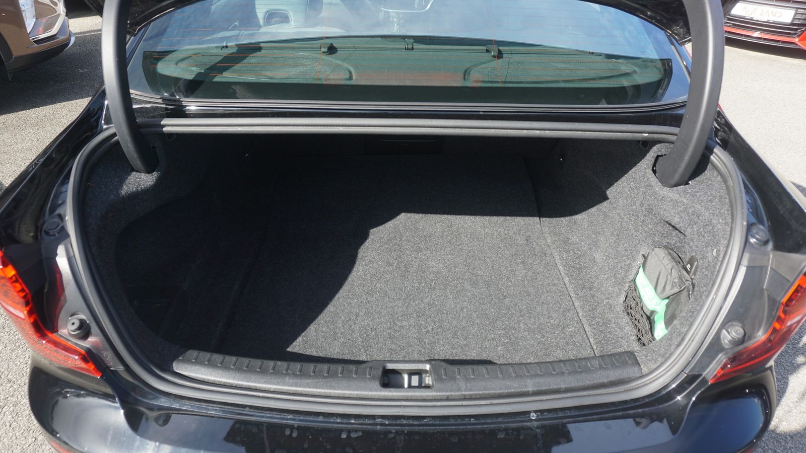 Volvo S60 2.0 R Design LED Navi HarmanKardon Panorama