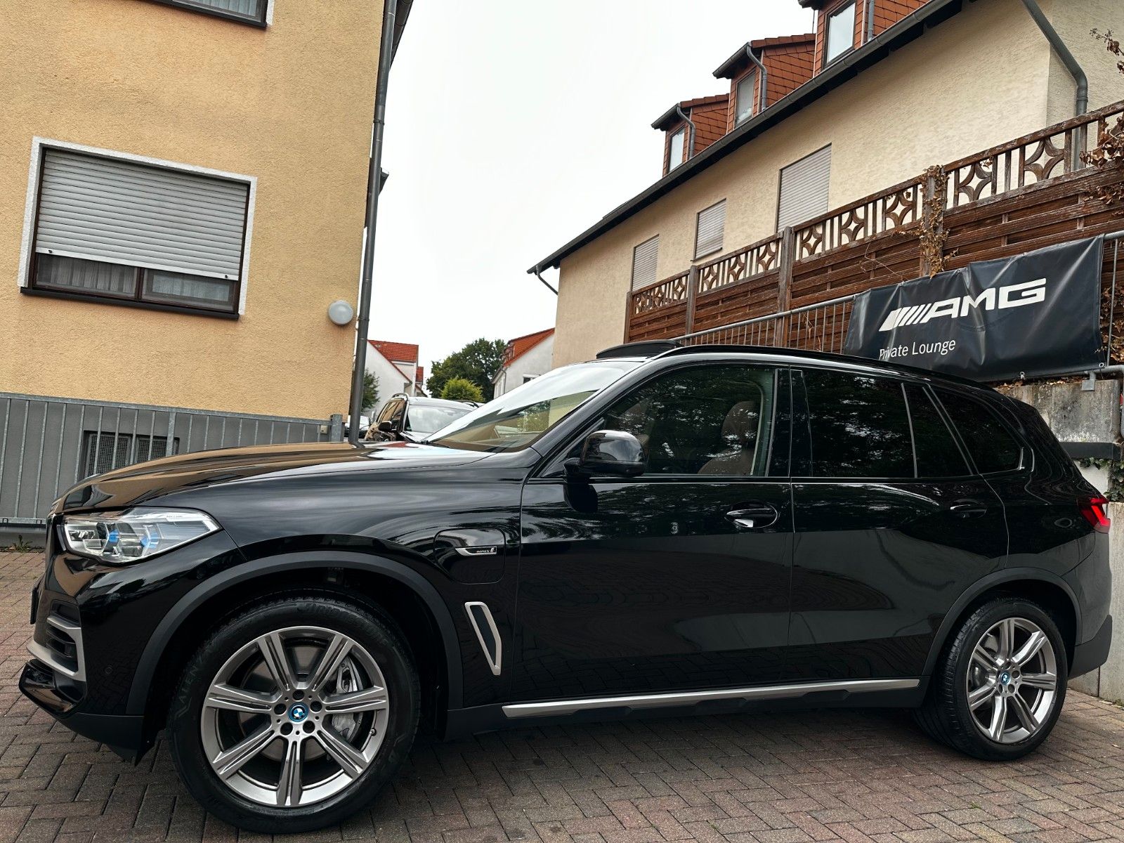 BMW X5 xDr45e PANO*Laser*Sitzkl*Massage*AHK*DA-Prof