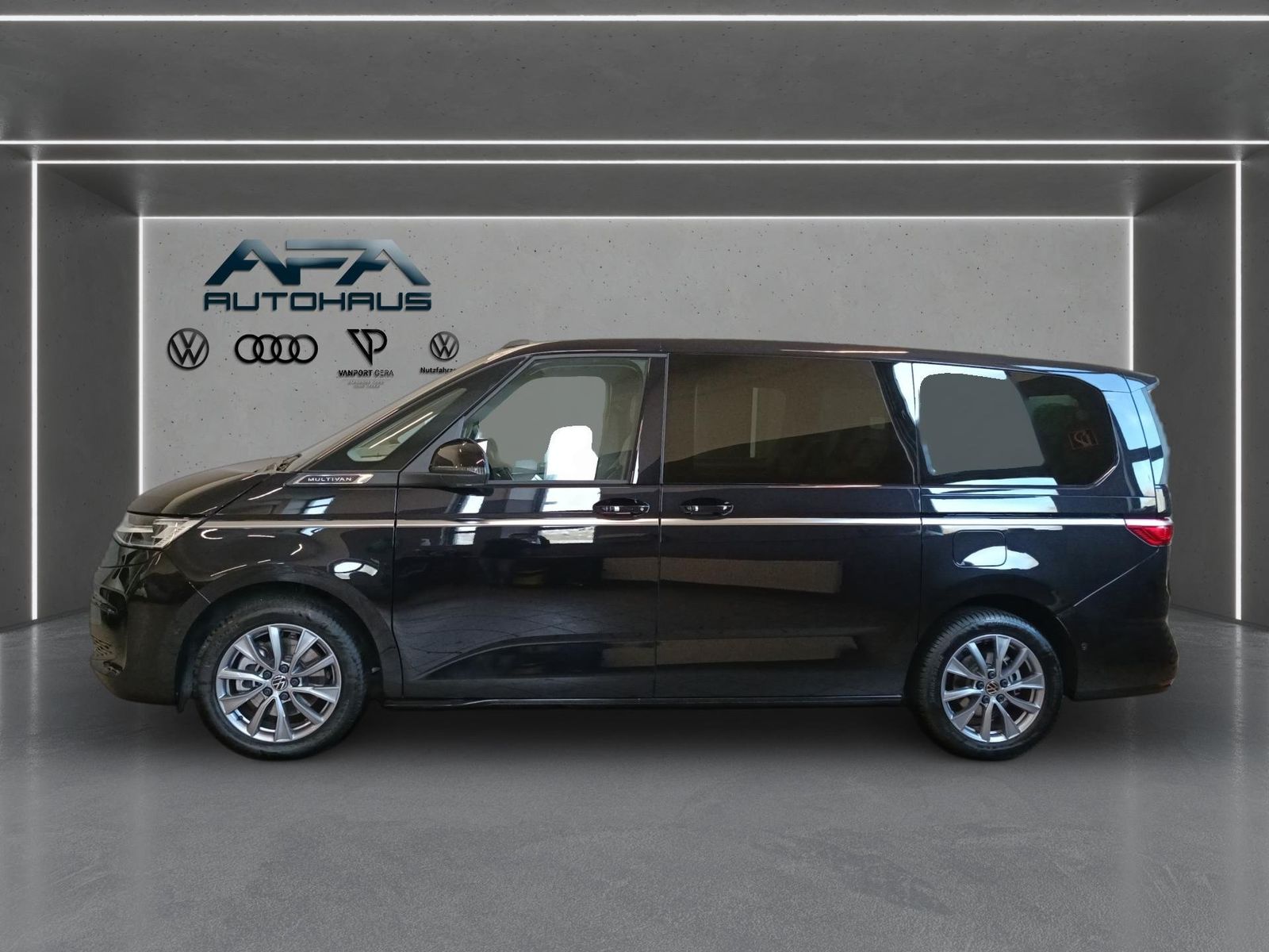 Volkswagen T7 Multivan 1,5 TSI eHybrid lang 4M AHK*ACC*LED