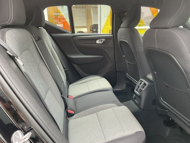 Volvo XC40 T4 Core Plug-In 2WD AHK 360° Navi Keyless