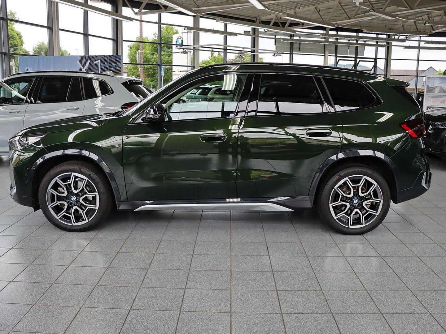 BMW X1 xDrive23d X-line - Samsaru's Car Outlet