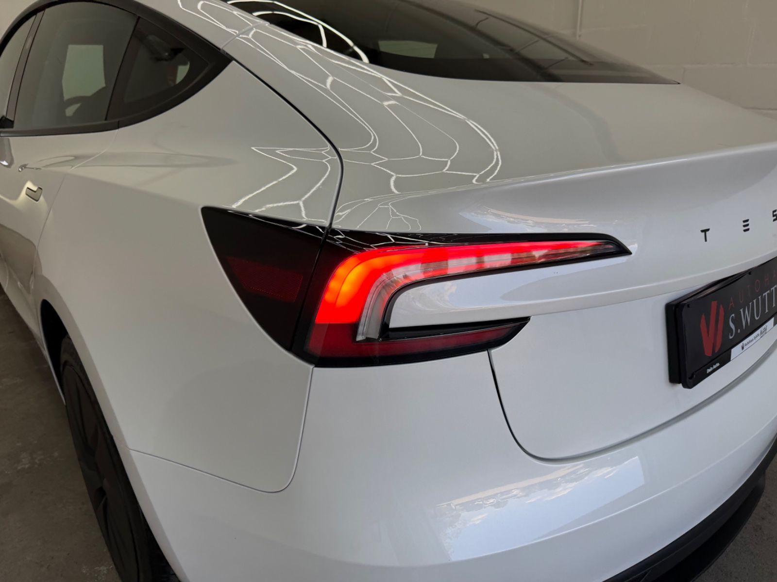 Tesla Model 3 Hinterradantrieb RWD