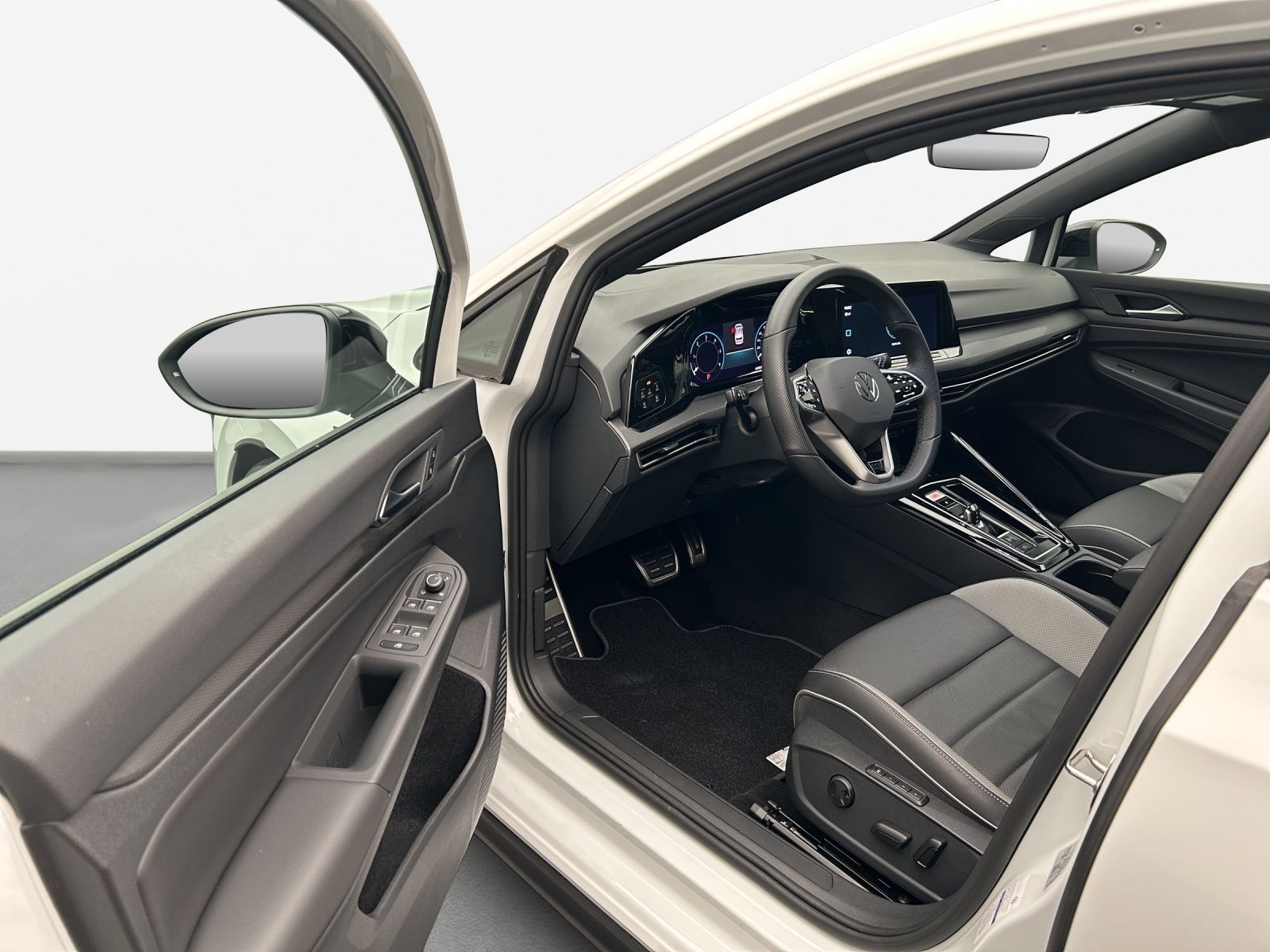 Volkswagen Golf GTD 2.0 TDI DSG *AHK*BLACKSTYLE*NAVI*PANO*L
