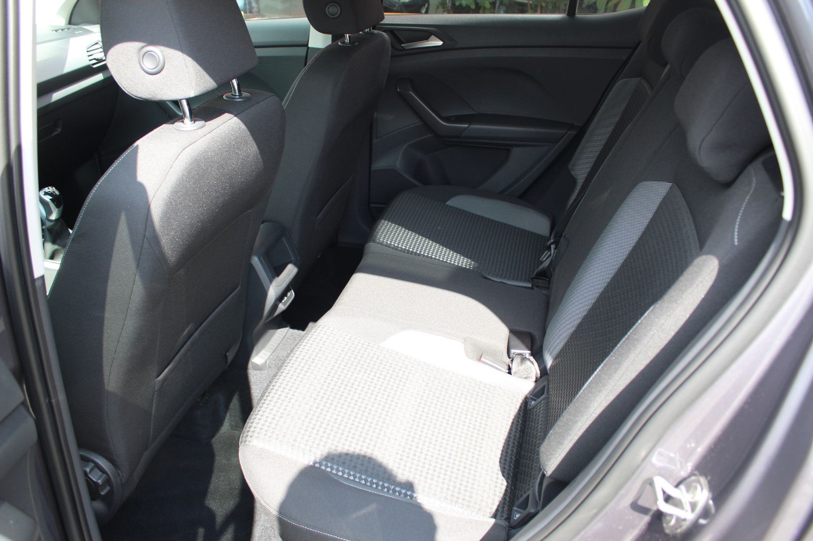 Volkswagen T-Cross 1.0 TSI Active - Samsaru's Car Outlet