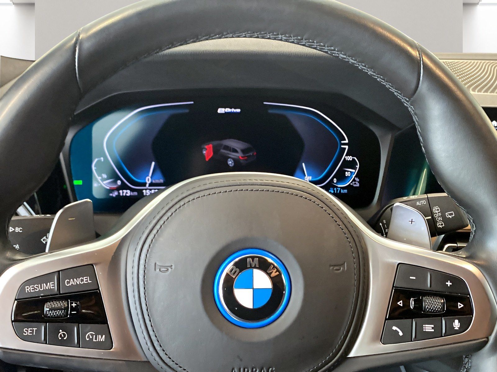 BMW 320e xDrive Touring - Samsaru's Car Outlet