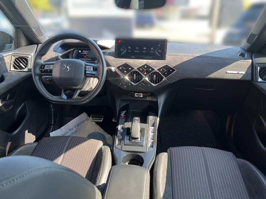 DS Automobiles DS3 Crossback E-Tense Performance Line - Samsaru's Car Outlet