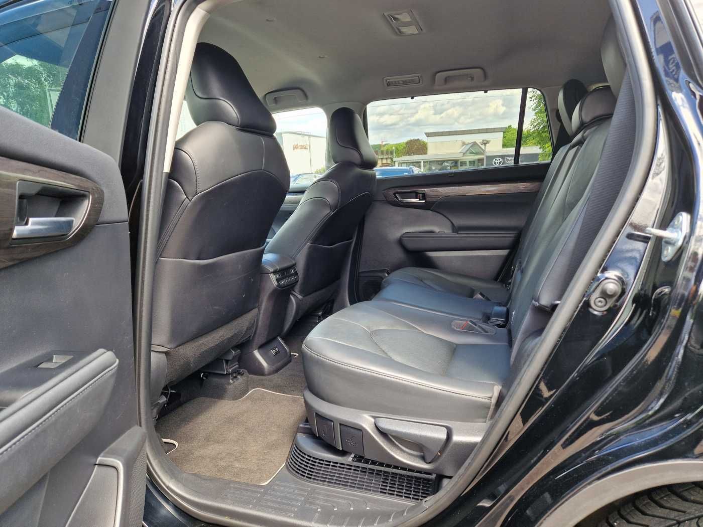 Toyota Highlander 2.5 Hybrid Luxury