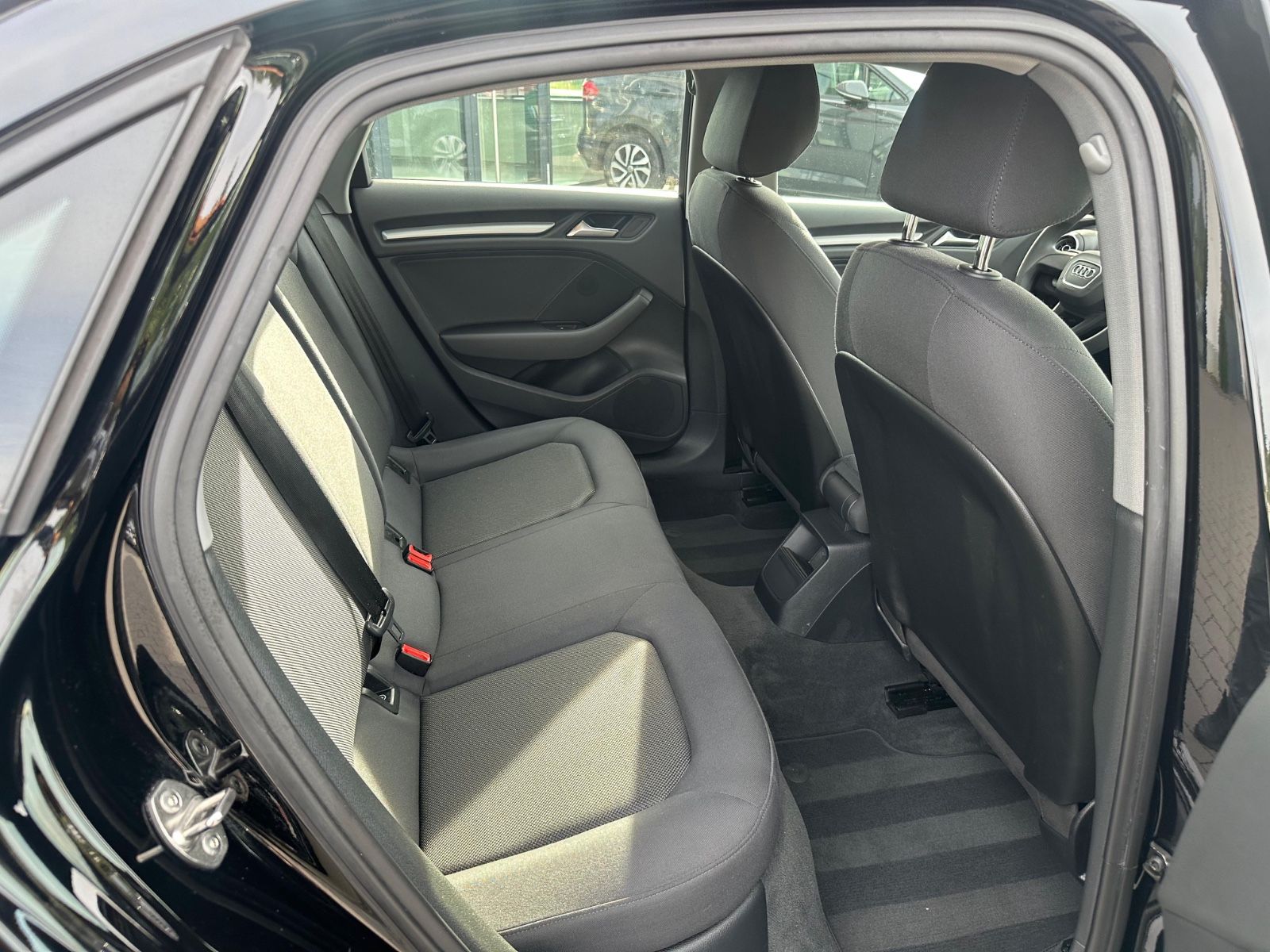 Audi A3 Limousine 30 TFSI - Samsaru's Car Outlet