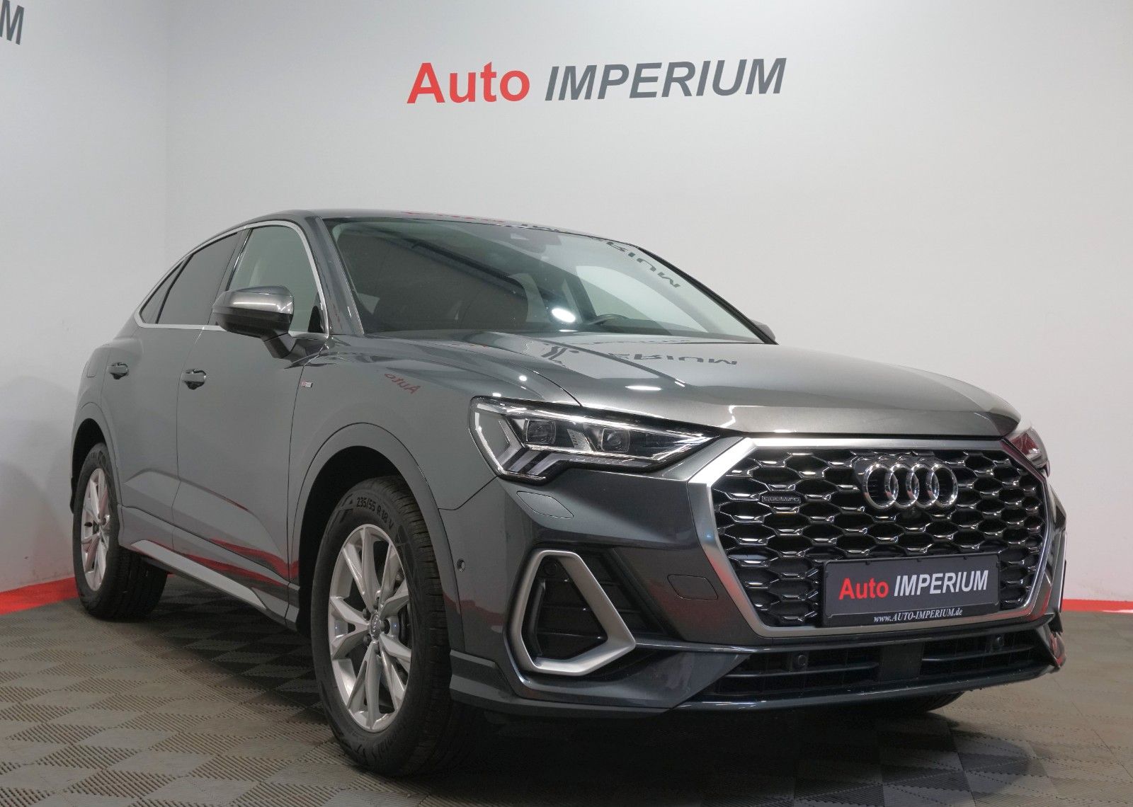 Audi Q3 Sportback 40 TDI quattro S line - Samsaru's Car Outlet