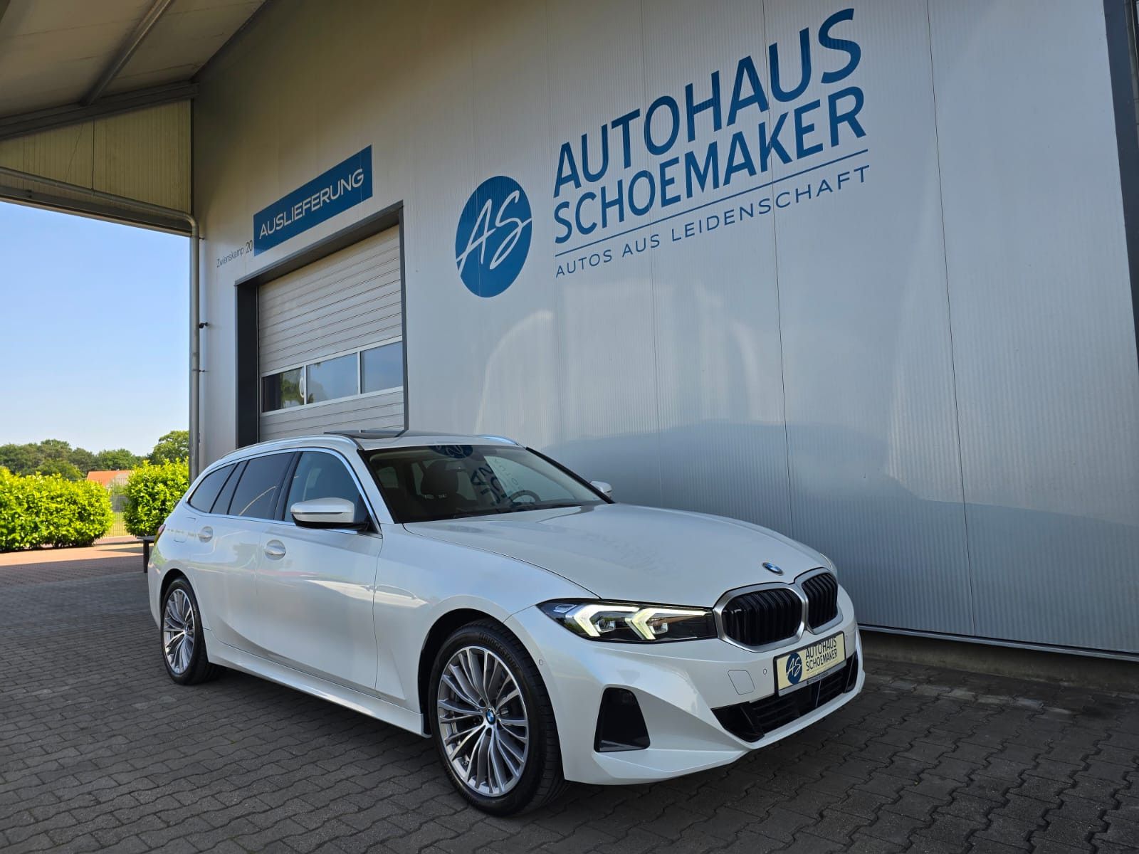 BMW 320d xDrive - Samsaru's Car Outlet