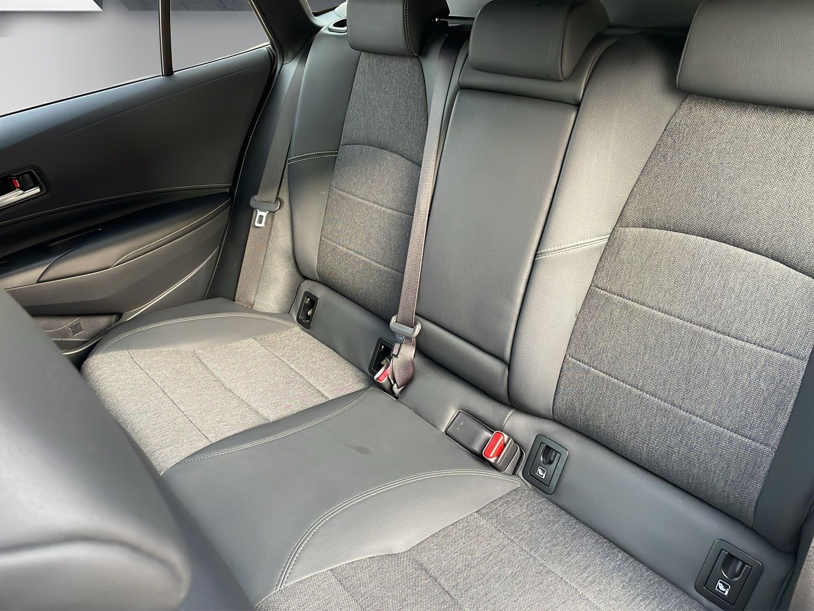 Toyota Corolla 1,8 Hybrid TS Style