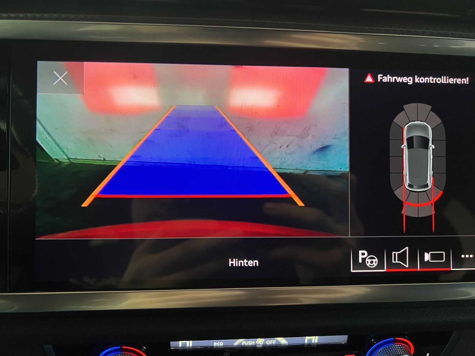 Audi Q3 40 TFSI qu. S line Matrix LM 20" Navi PDC+RFK