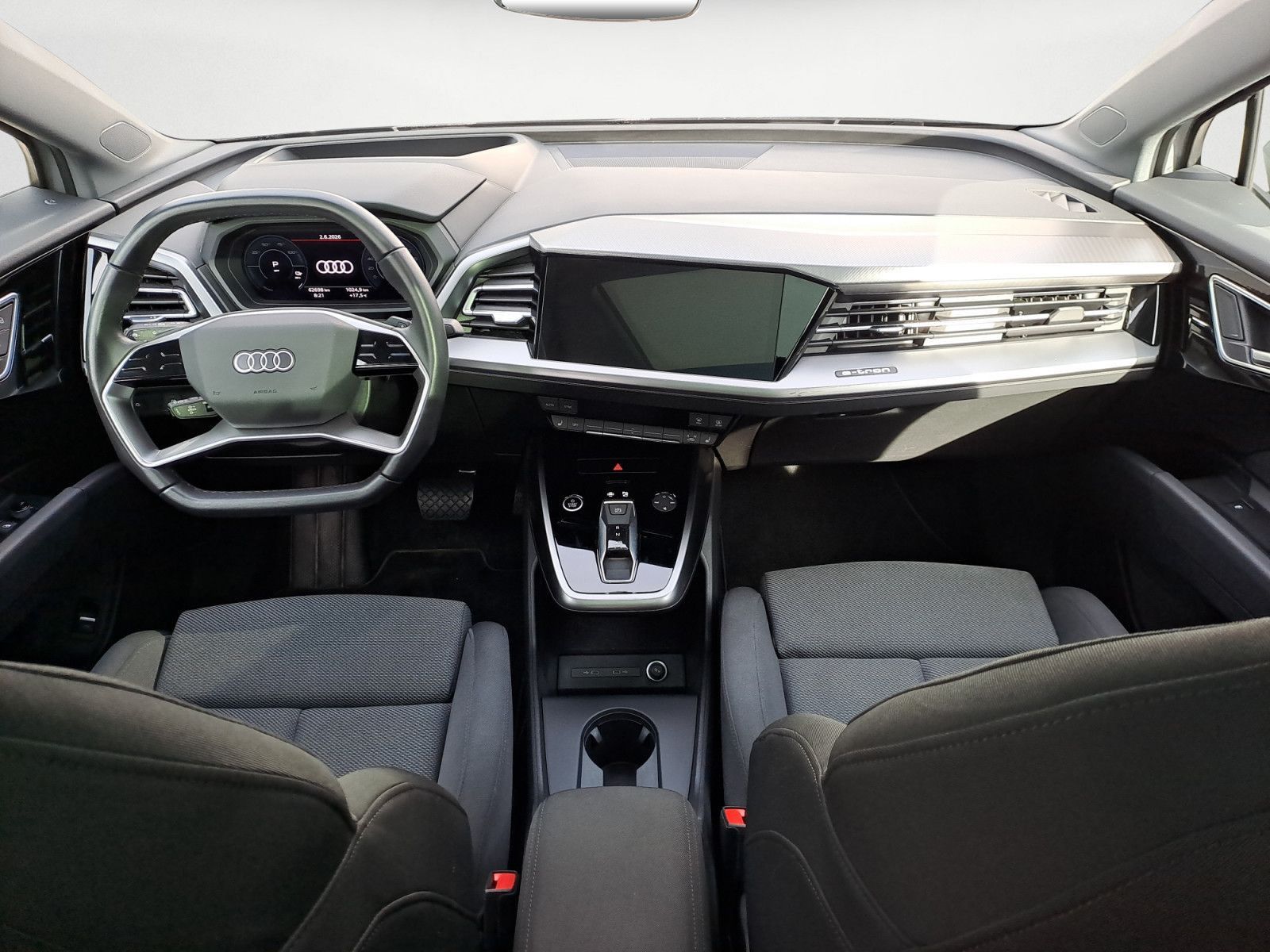 Audi Q4 e-tron 50 quattro S-Line AHK Pano HUD Keyless
