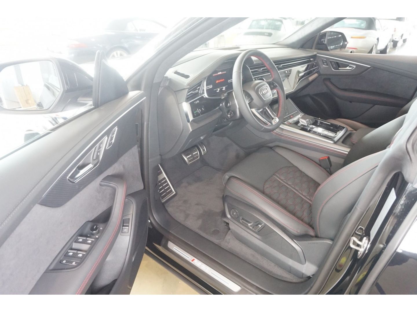 Audi RSQ8 *RS-Dyn.Pak+ Keramik-Br B&O 305km/h 23''