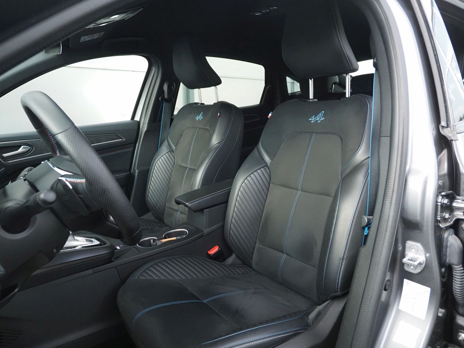 Renault Arkana 160 EDC Esprit Alpine - Samsaru's Car Outlet