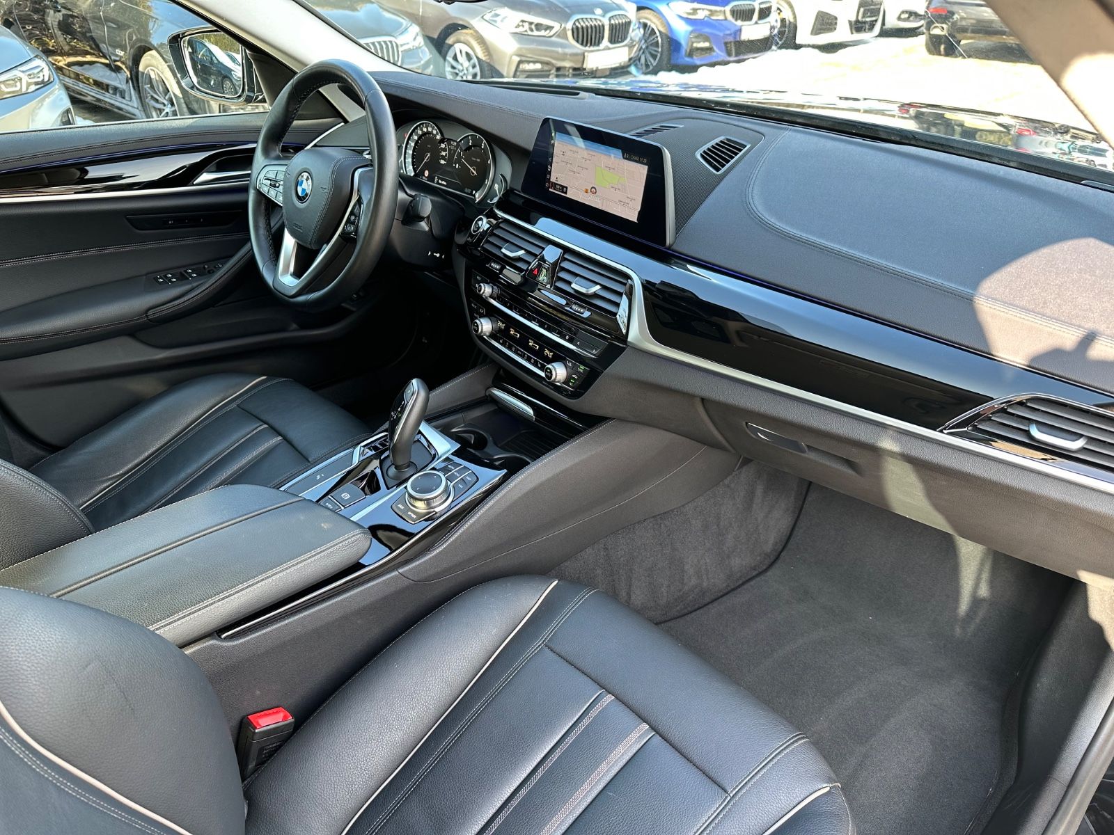 BMW 530d xDrive Luxury Line Leder Head-Up ACC Kamera