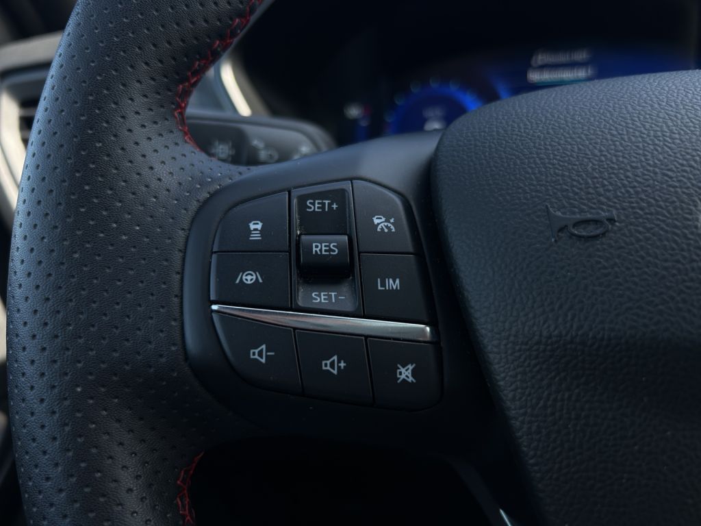 Ford Kuga 2.0 EcoBlue Aut. GRAPHITE TECH EDITION - Samsaru's Car Outlet